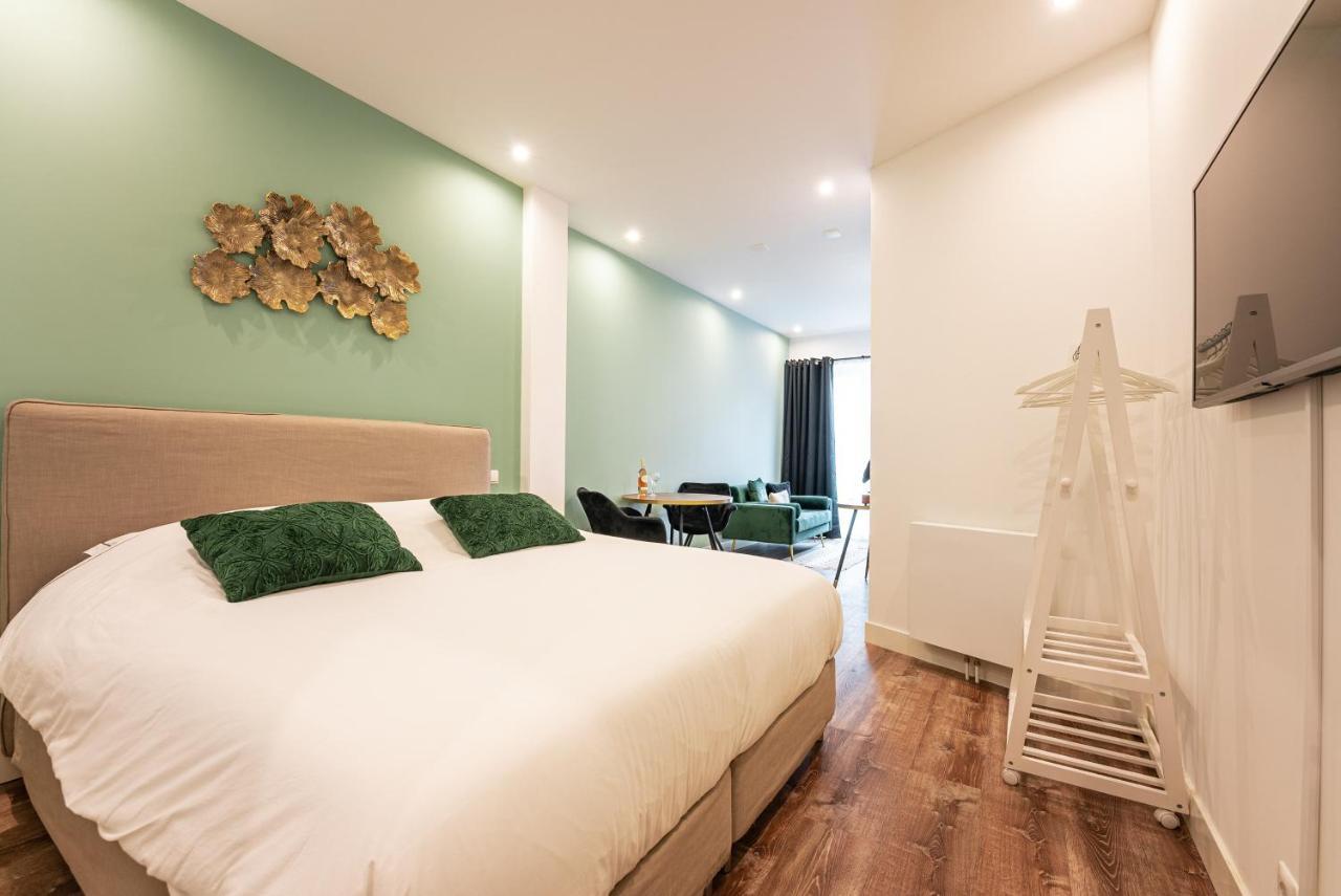 Familie Hotel & Apartments อัลค์มาร์ ภายนอก รูปภาพ